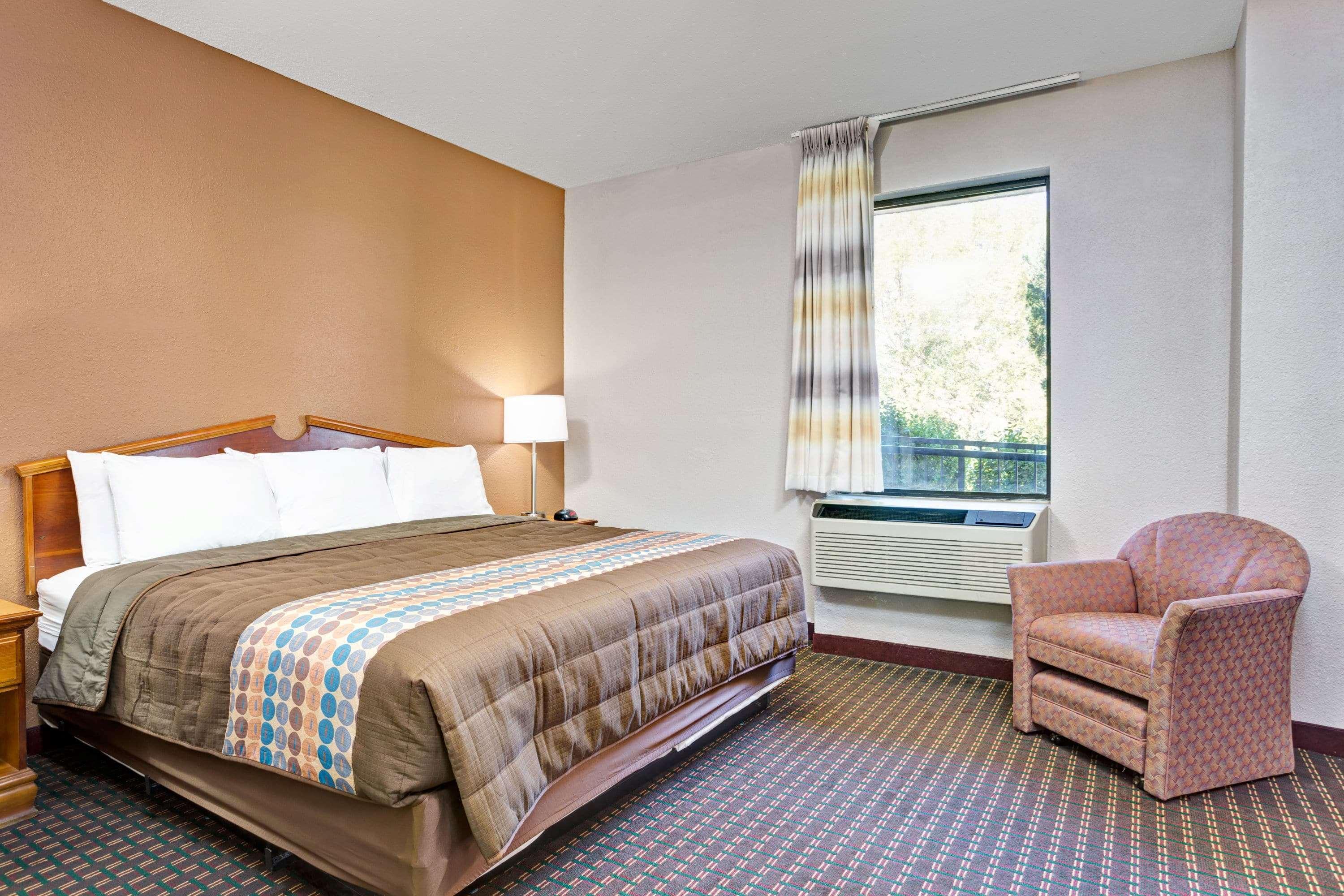 Days Inn By Wyndham Hernando Exteriér fotografie