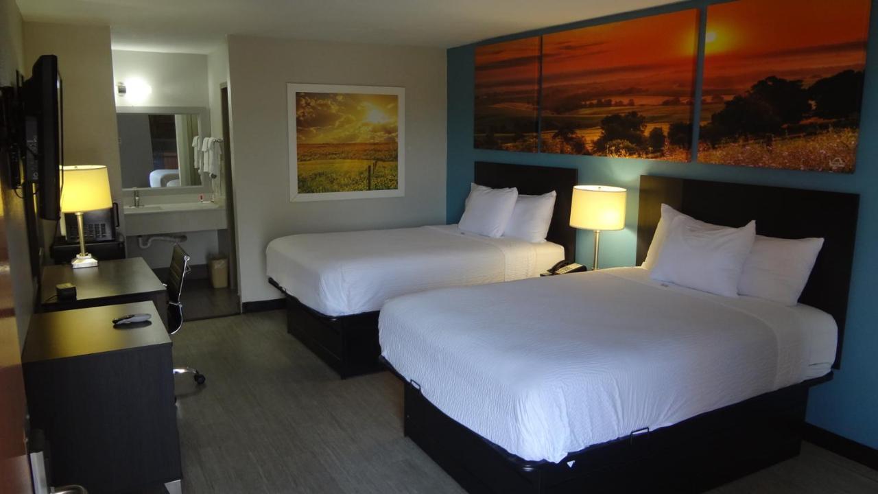 Days Inn By Wyndham Hernando Exteriér fotografie